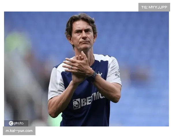 热刺主场战绩波动引发关注 弗兰克面临严峻考验